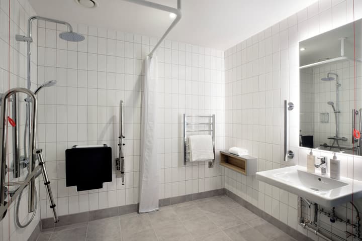 Leonardo Hotel Bristol City