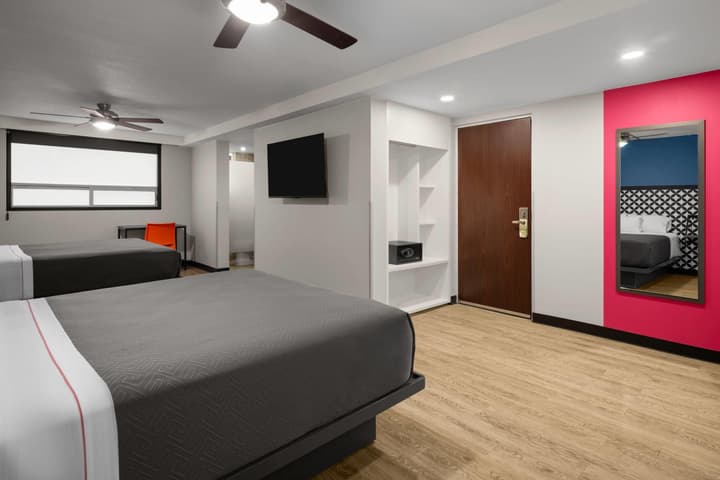 Hotel MX forum buenavista CDMX, Trademark by Wyndham