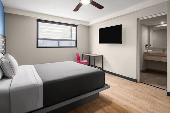 Hotel MX forum buenavista CDMX, Trademark by Wyndham