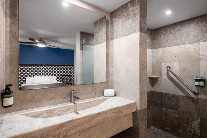 Hotel MX forum buenavista CDMX, Trademark by Wyndham