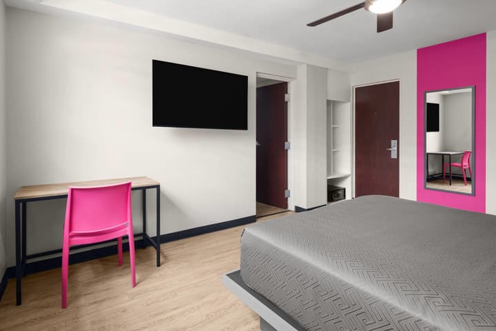 Hotel MX forum buenavista CDMX, Trademark by Wyndham
