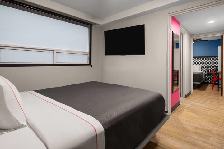 Hotel MX forum buenavista CDMX, Trademark by Wyndham
