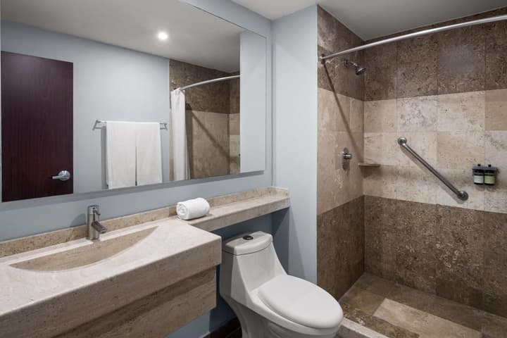 Hotel MX forum buenavista CDMX, Trademark by Wyndham