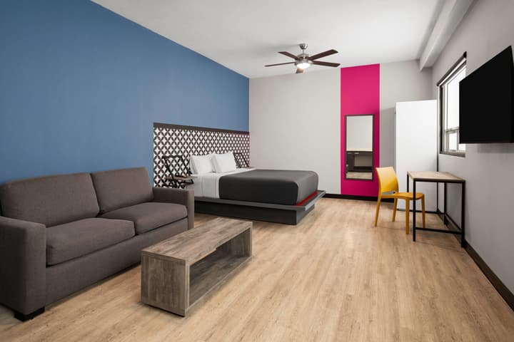 Hotel MX forum buenavista CDMX, Trademark by Wyndham