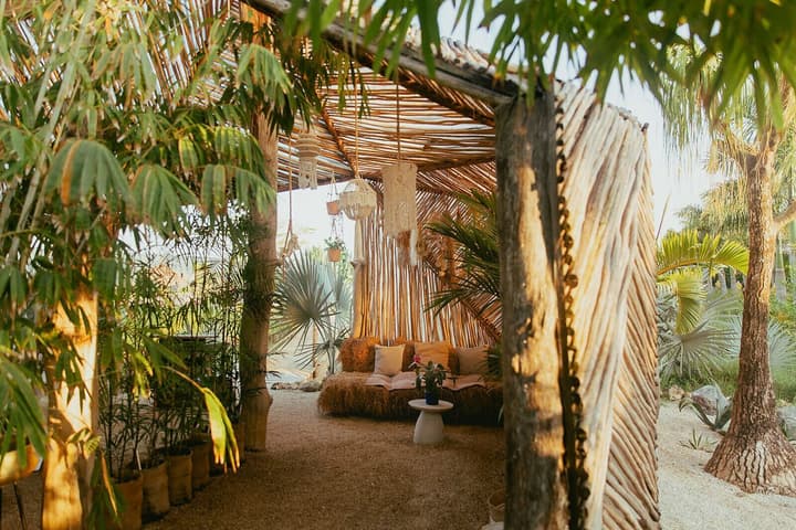 Green Land Bubble Glamping