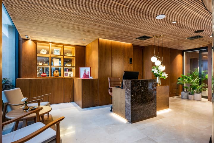Elcielo Hotel & Restaurant