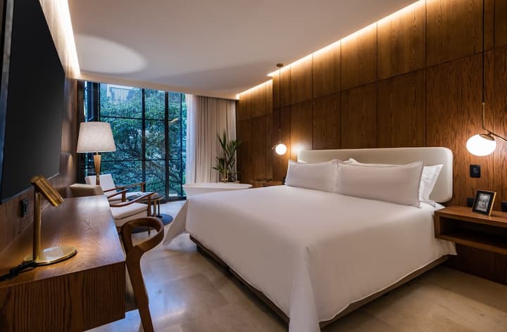 El Cielo Hotel & Restaurant