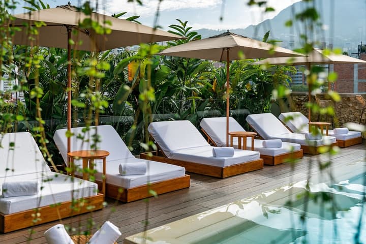 El Cielo Hotel & Restaurant