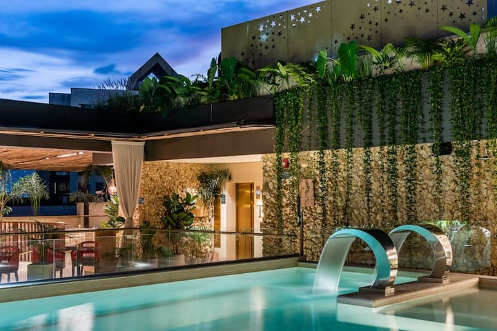 El Cielo Hotel & Restaurant