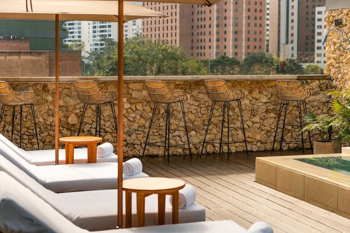 El Cielo Hotel & Restaurant