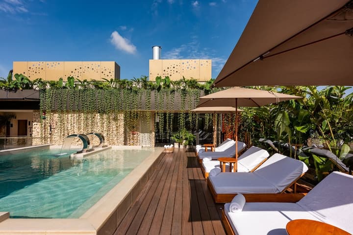 El Cielo Hotel & Restaurant