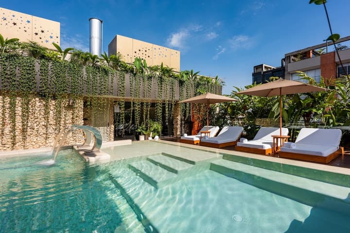 El Cielo Hotel & Restaurant