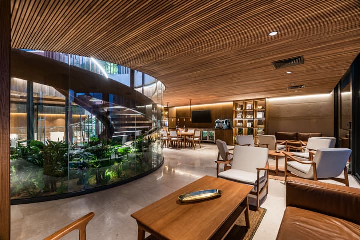 Elcielo Hotel & Restaurant