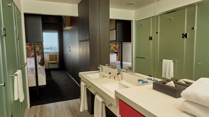 Hotel Sky Cape Town