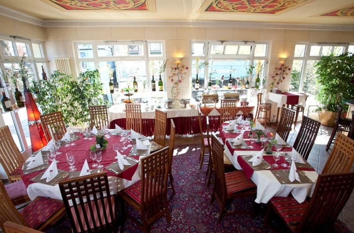 Hotel Henry
