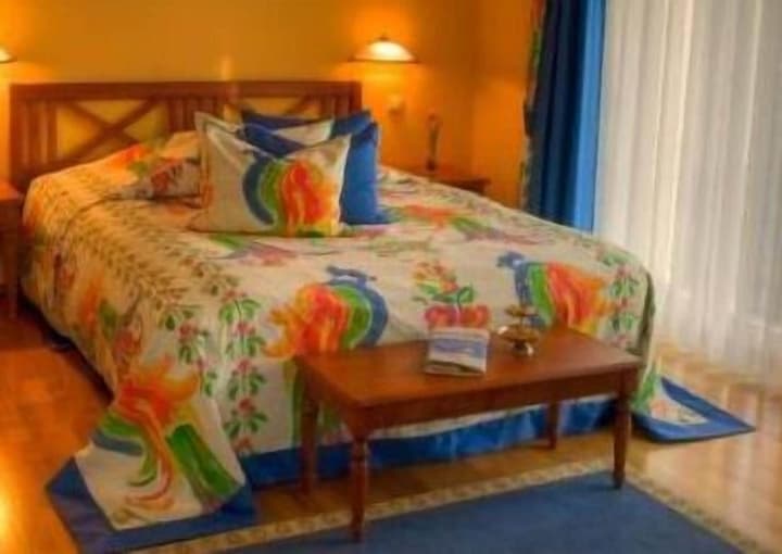 Hotel Henry