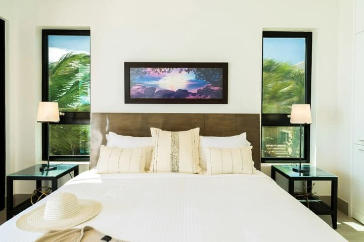 H2O Life. Style. Resort.