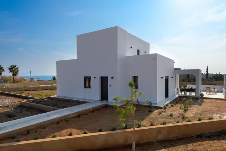 Seawater Villa