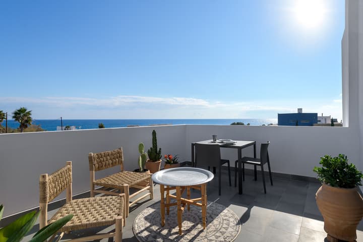 Seawater Villa