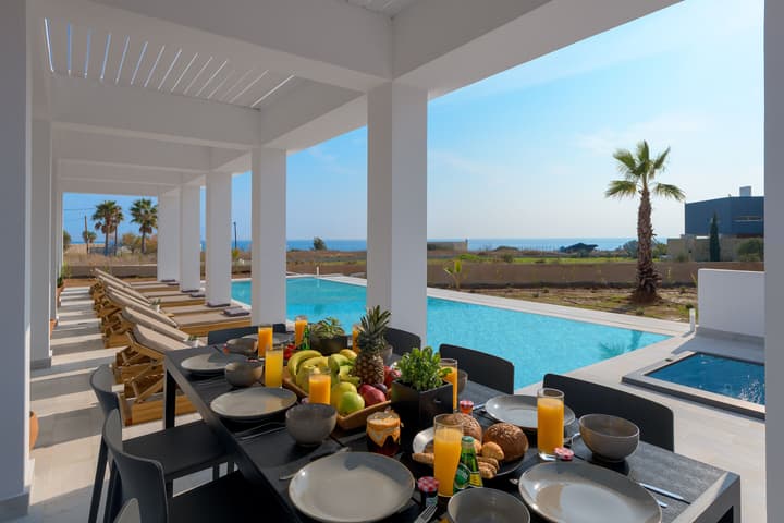 Seawater Villa
