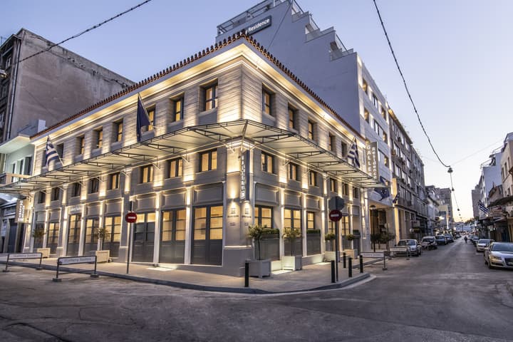 Gallery Suites & Residences, Piraeus