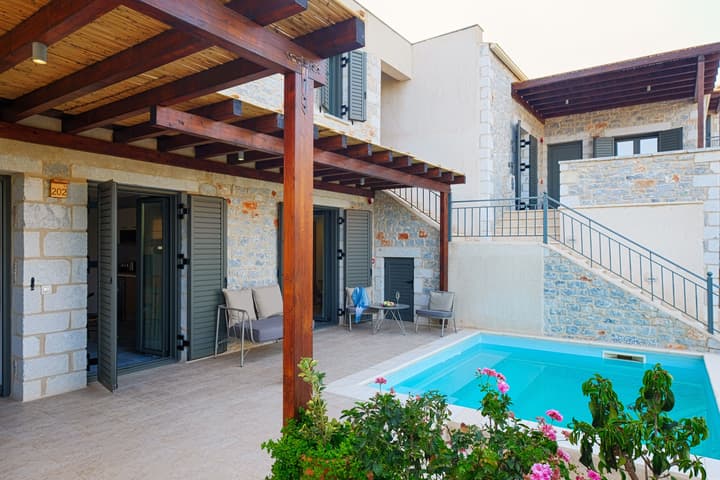 Margo Beach Hotel