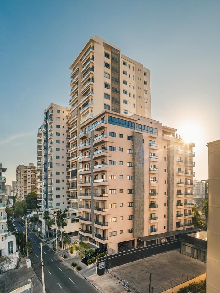 Regatta Living Hotel