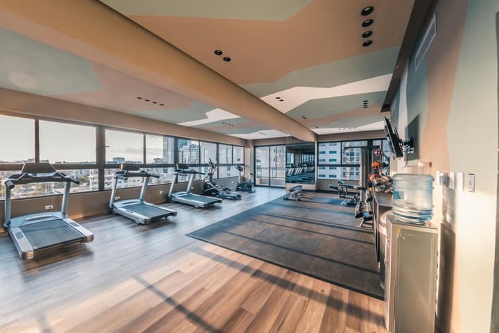 Regatta Living Hotel