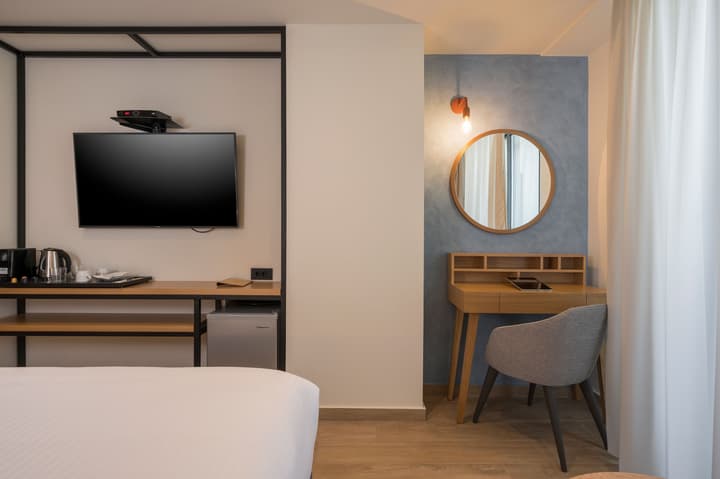 Hyperion City Hotel