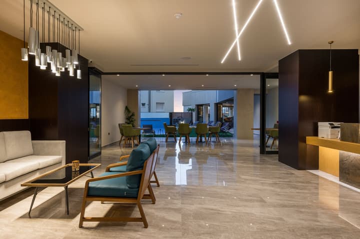 Hyperion City Hotel