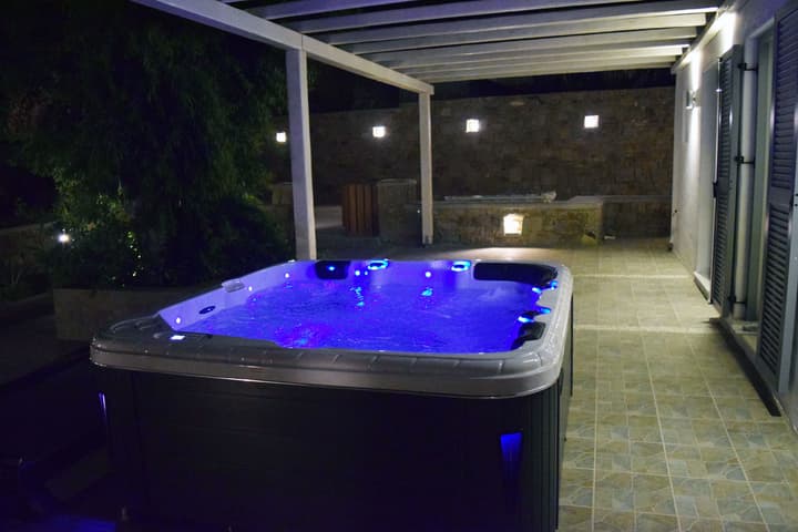 Giannoulaki Hotel
