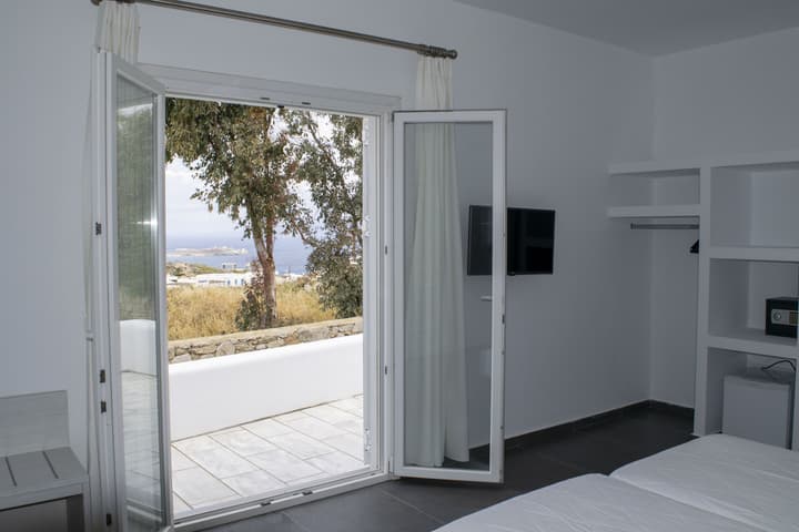 Giannoulaki Hotel