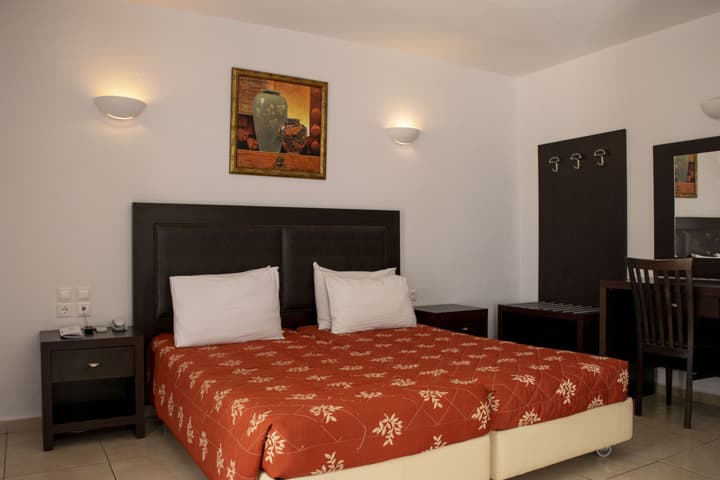 Giannoulaki Hotel
