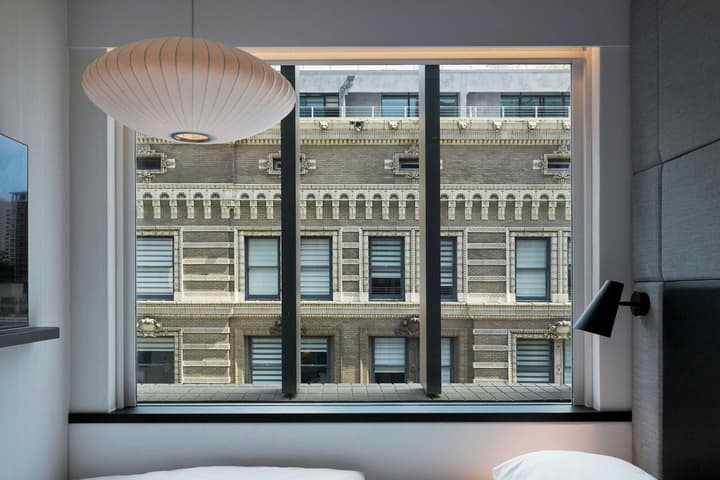citizenM Los Angeles Downtown