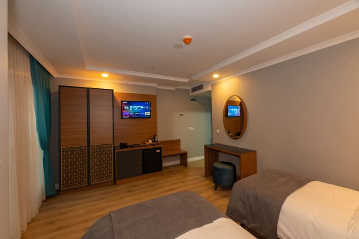 New Emin Hotel