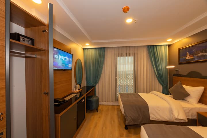 New Emin Hotel