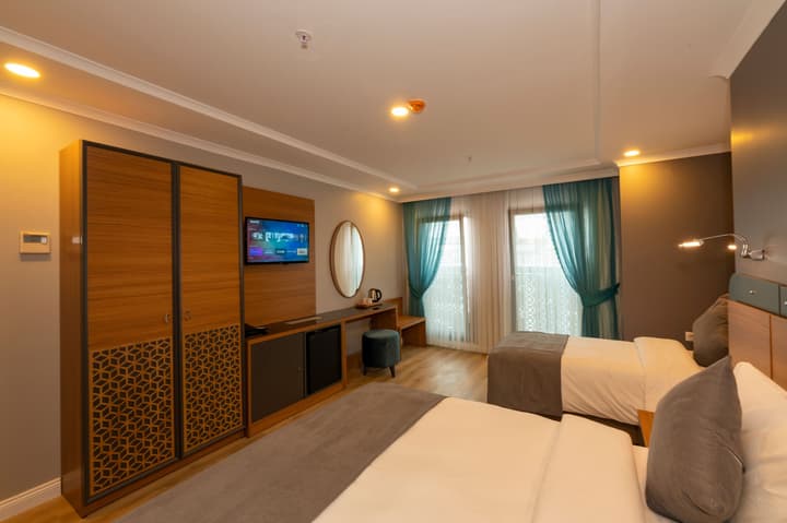 New Emin Hotel
