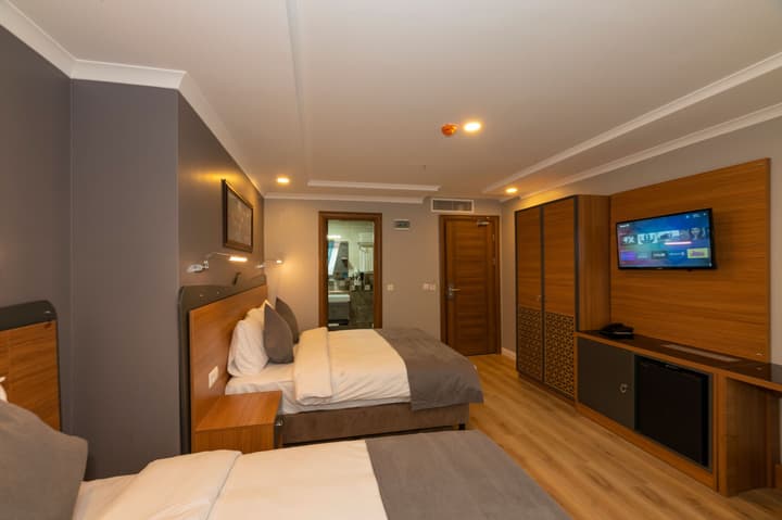New Emin Hotel