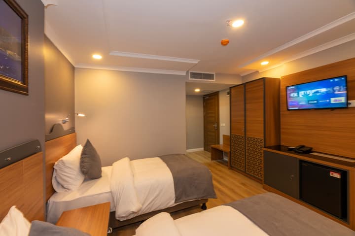 New Emin Hotel