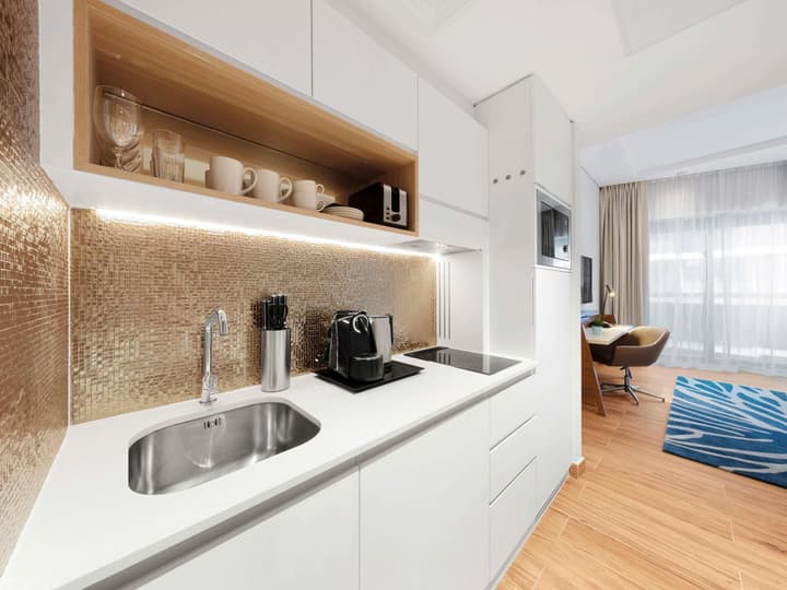 Adagio Premium The Palm