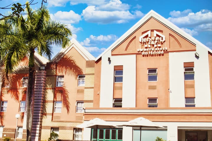 Hotel247