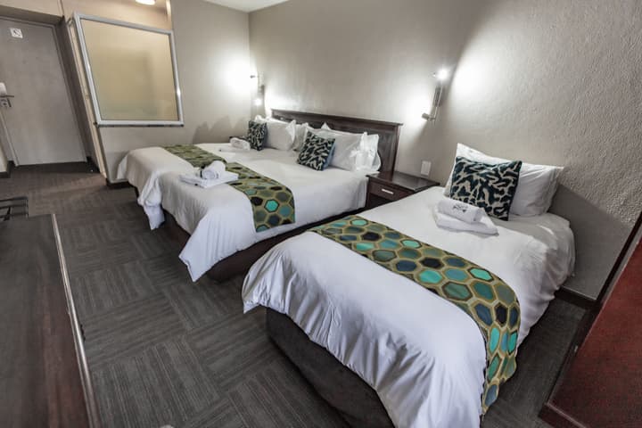 Hotel247