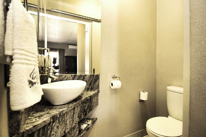 Hotel247