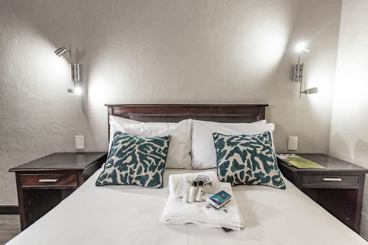 Hotel247