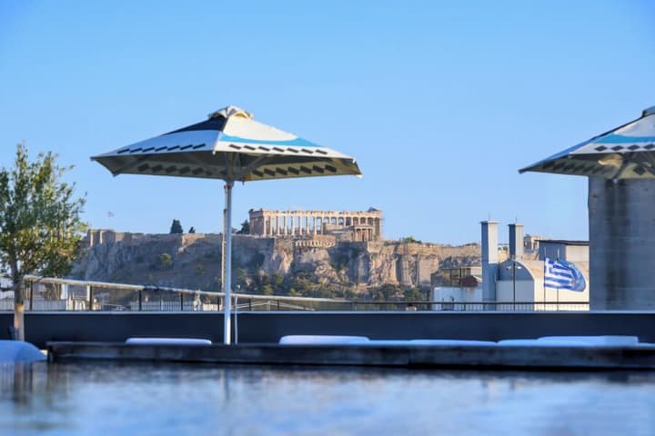 Skylark, Aluma Hotel & Resort
