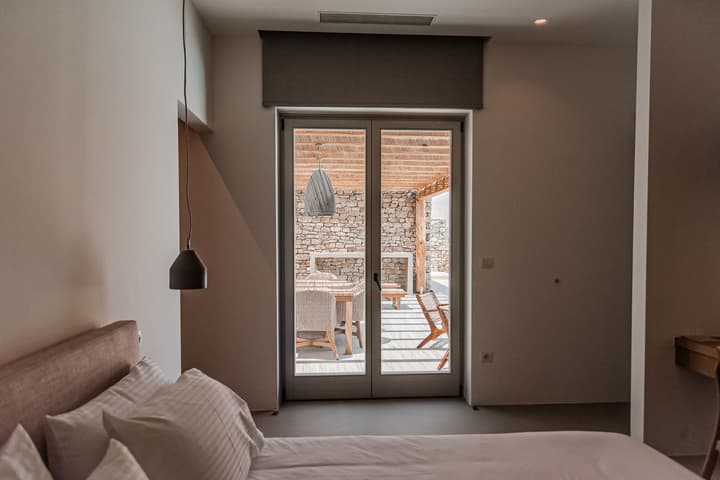 Amarelo Suites