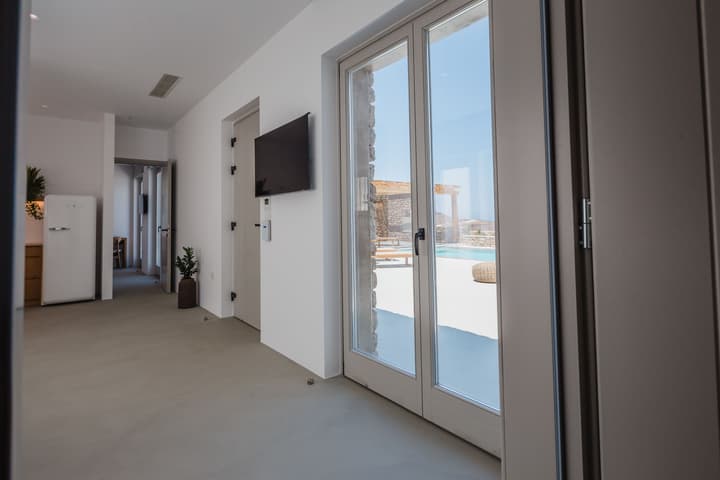 Amarelo Suites