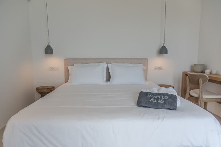 Amarelo Suites