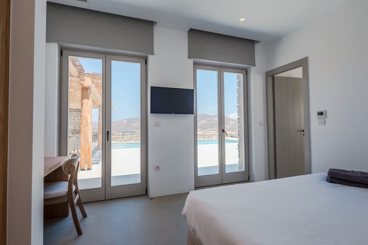 Amarelo Suites
