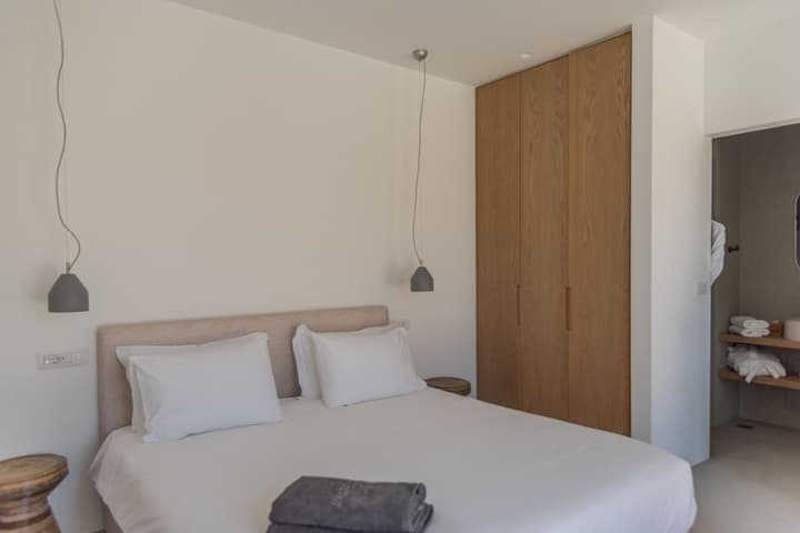 Amarelo Suites
